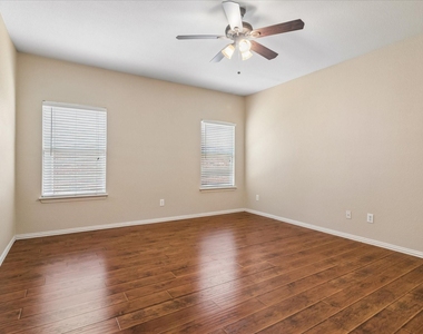 11637 Snyder Drive - Photo Thumbnail 14