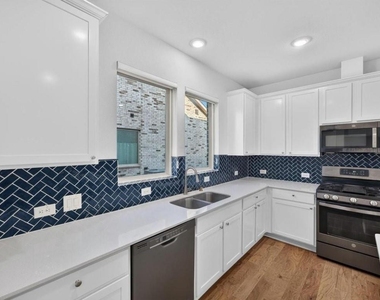 1814 Cedar Orchid Way - Photo Thumbnail 6