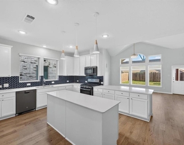 1814 Cedar Orchid Way - Photo Thumbnail 5