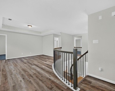 1814 Cedar Orchid Way - Photo Thumbnail 15