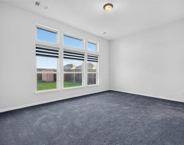 1814 Cedar Orchid Way - Photo Thumbnail 9