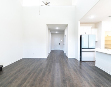 13412 Dos Aguas Drive - Photo Thumbnail 2