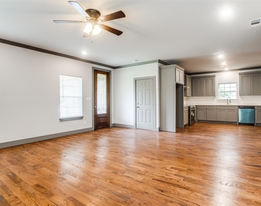 3601 Henry Street - Photo Thumbnail 9