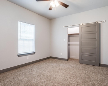 3601 Henry Street - Photo Thumbnail 16