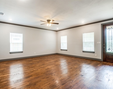 3601 Henry Street - Photo Thumbnail 6