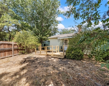 4529 Sanger Avenue - Photo Thumbnail 18