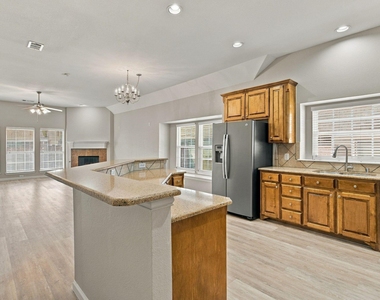 11535 Yoakum Drive - Photo Thumbnail 6