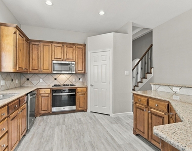 11535 Yoakum Drive - Photo Thumbnail 9
