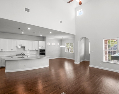 17848 Bottlebrush Drive - Photo Thumbnail 5