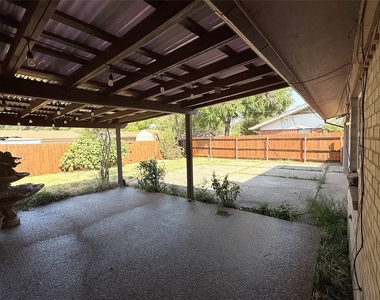 3467 Goldendale Drive - Photo Thumbnail 1