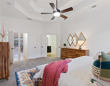 5915 Willow Wood Lane - Photo Thumbnail 17