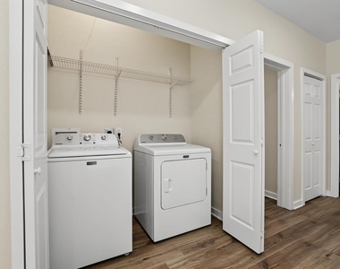 1320 W Morton Street - Photo Thumbnail 12