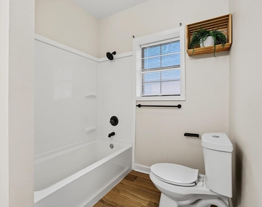 1320 W Morton Street - Photo Thumbnail 21