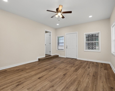 1320 W Morton Street - Photo Thumbnail 14