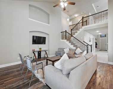 6175 Stillhouse Lane - Photo Thumbnail 12