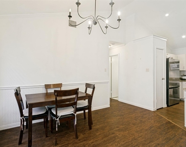 924 Sugarberry Drive - Photo Thumbnail 12