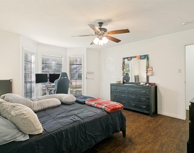 924 Sugarberry Drive - Photo Thumbnail 13