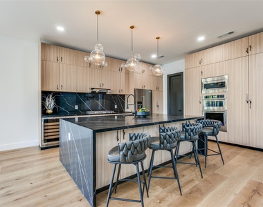10923 Marsh Lane - Photo Thumbnail 9