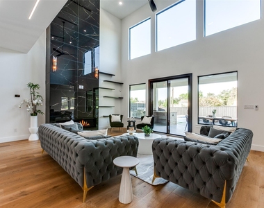 10923 Marsh Lane - Photo Thumbnail 5