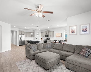 112 Willow Street - Photo Thumbnail 11