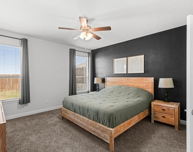 112 Willow Street - Photo Thumbnail 12