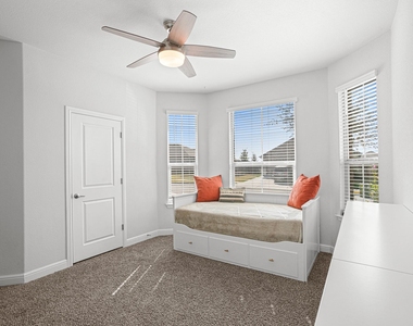 112 Willow Street - Photo Thumbnail 18