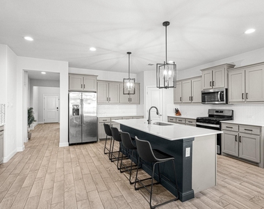 112 Willow Street - Photo Thumbnail 2