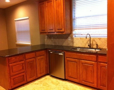 2517 Glen Morris Road - Photo Thumbnail 10
