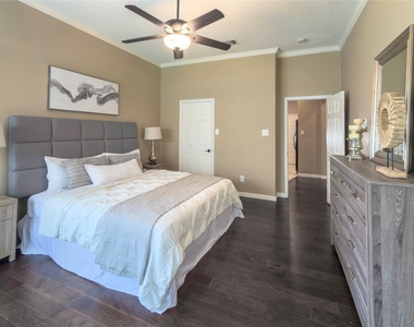 4234 Timberglen Road - Photo Thumbnail 17