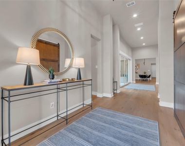 201 Magnolia Lane - Photo Thumbnail 3