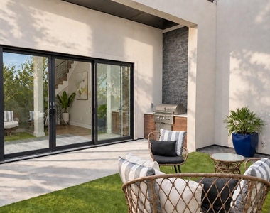 201 Magnolia Lane - Photo Thumbnail 2