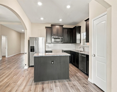 13641 Fehrman Road - Photo Thumbnail 12