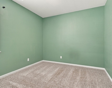 13641 Fehrman Road - Photo Thumbnail 3