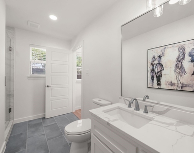 5905 Saramac Drive - Photo Thumbnail 21