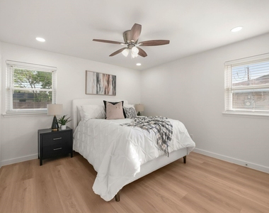 5905 Saramac Drive - Photo Thumbnail 18