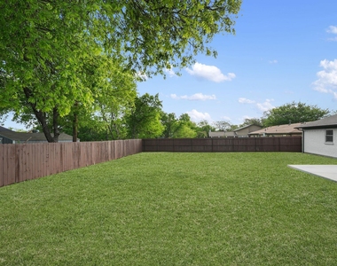 5905 Saramac Drive - Photo Thumbnail 30