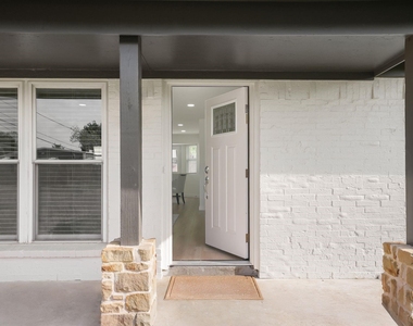 5905 Saramac Drive - Photo Thumbnail 2