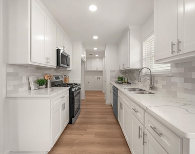 5905 Saramac Drive - Photo Thumbnail 10