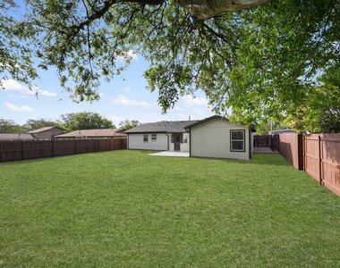 5905 Saramac Drive - Photo Thumbnail 29