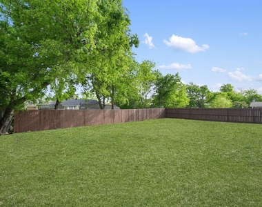 5905 Saramac Drive - Photo Thumbnail 31