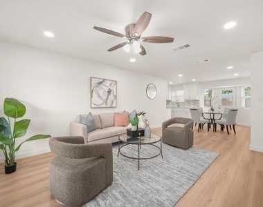 5905 Saramac Drive - Photo Thumbnail 4