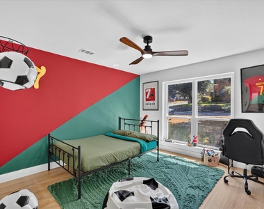 1513 Carriage Lane - Photo Thumbnail 18