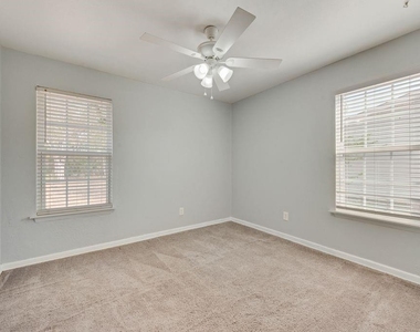 1213 De Ridder Avenue - Photo Thumbnail 9