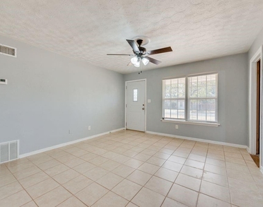 1213 De Ridder Avenue - Photo Thumbnail 3