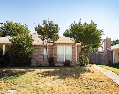 726 Michol Street - Photo Thumbnail 1