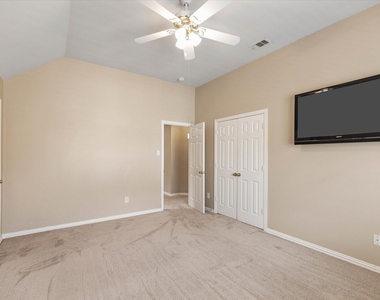 8129 Springmoss Drive - Photo Thumbnail 27