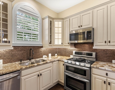 8129 Springmoss Drive - Photo Thumbnail 15