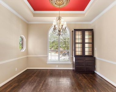 8129 Springmoss Drive - Photo Thumbnail 7