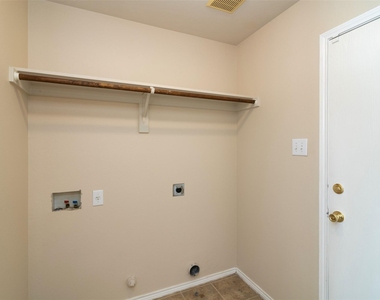 14617 Eaglemont Drive - Photo Thumbnail 21