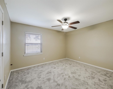 1503 Field Cove Drive - Photo Thumbnail 20
